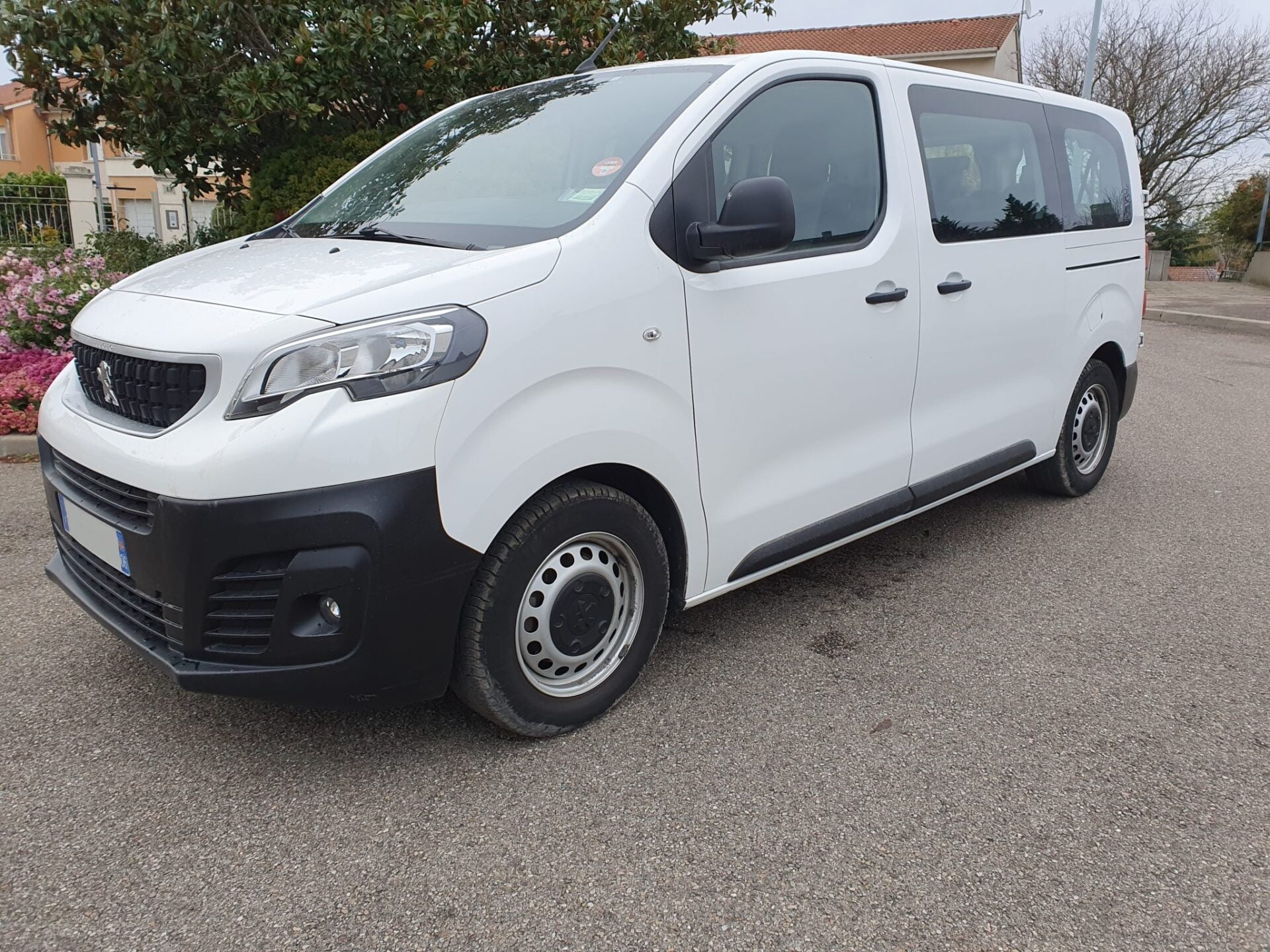 Peugeot Expert Combi Traveller Allure 20 Blue Hdi 150 Ch Autopole